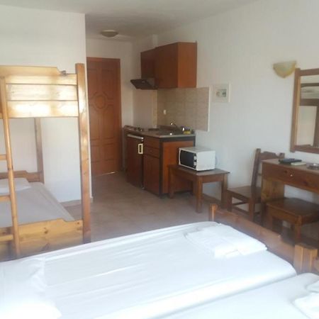Stavros Hotel กาลามาตา ภายนอก รูปภาพ